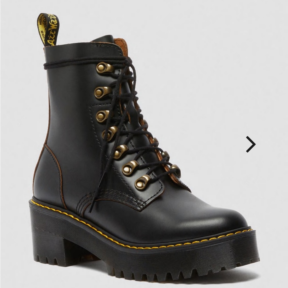 Doctor Marten Black Smooth Leather Leona Boots Size 7